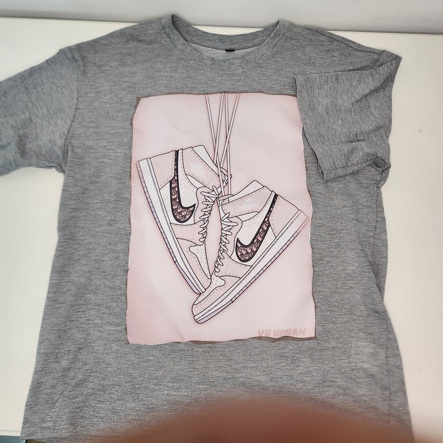 V6 Urban Jordan x Dior Graphics T-shirt