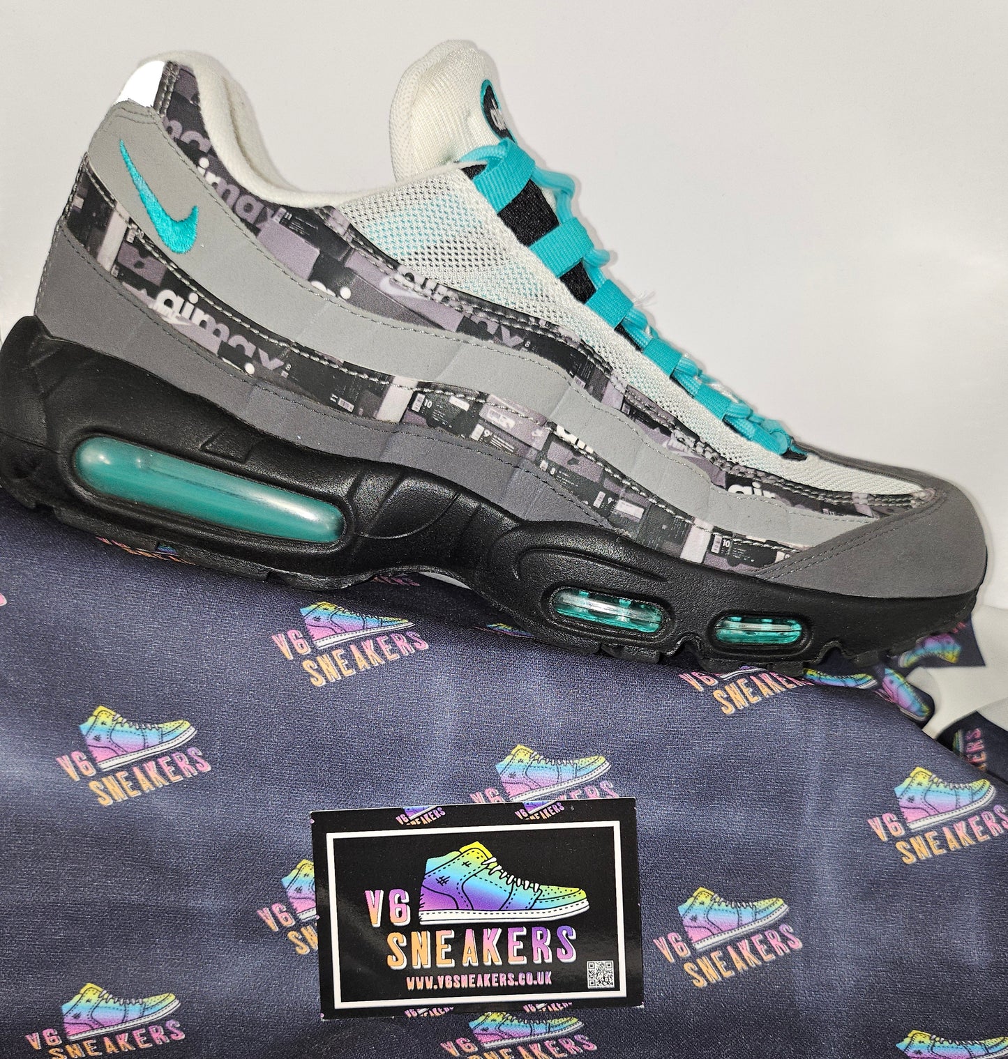 NIKE AIR MAX 95 WE LOVE NIKE X ATMOS CLEAR JADE (Used; No OG box)