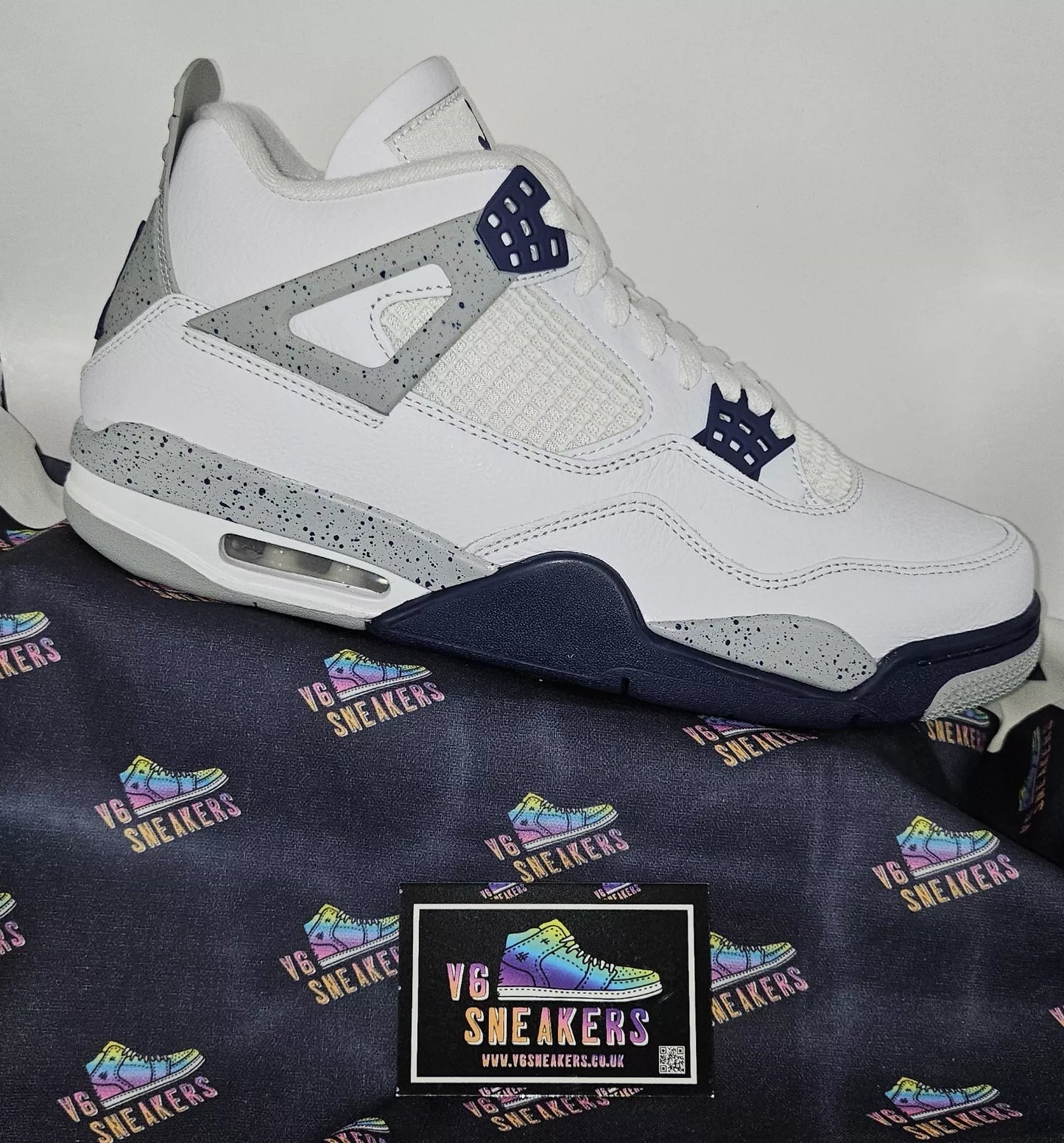 Jordan 4 Retro Mid Midnight Navy